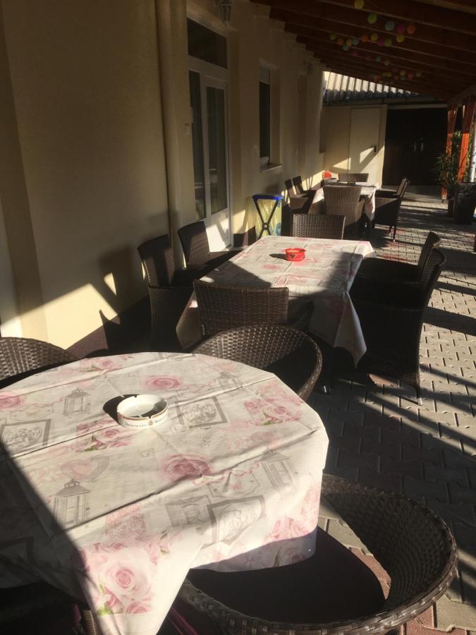 Kingaapartman Siófok Esterno foto